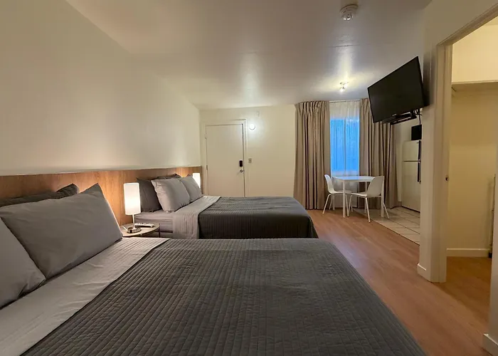 Desert Rose Motel