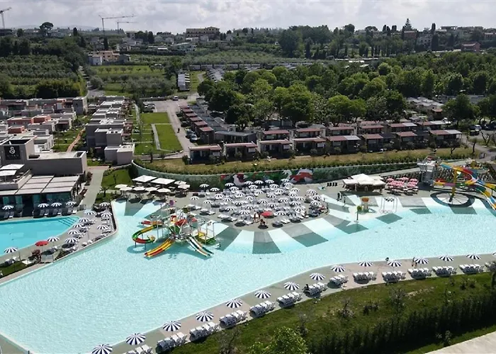Victoria Mobilehome In Camping Cisano San Vito