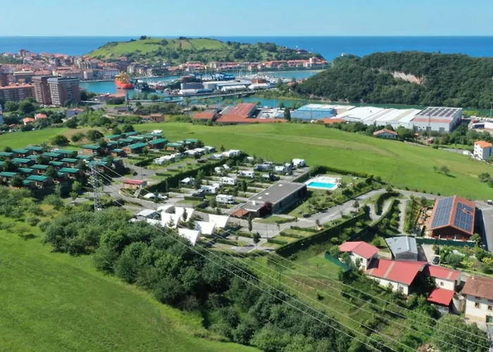 Charmant Bungalow Avec Terrasse A Zumaia Pour 3 Pers.