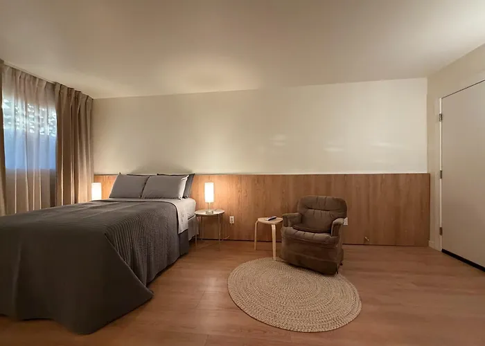 Desert Rose Motel