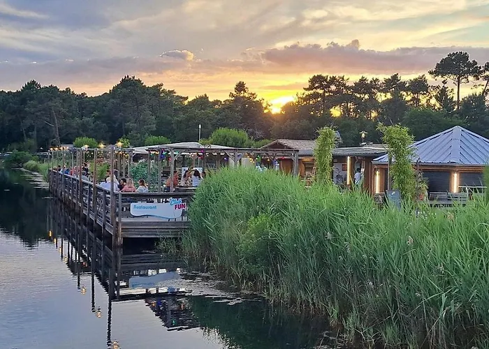 Etxe Ona Au Bord De L'Eau