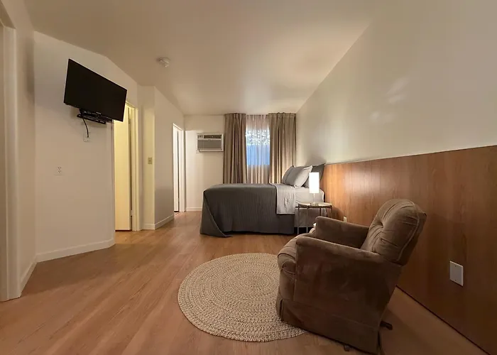Desert Rose Motel