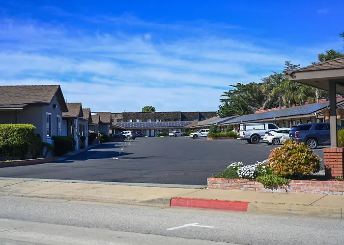 Lone Oak Lodge