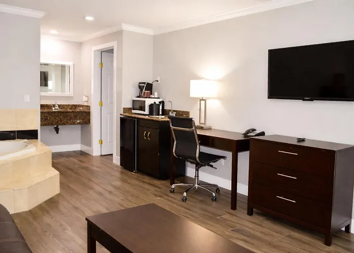 Fairview Inn & Suites
