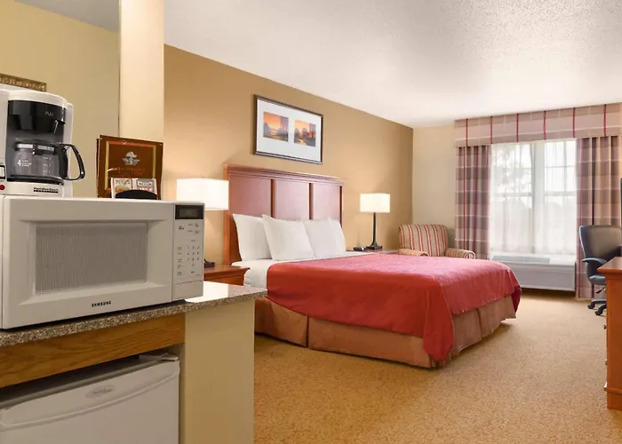 Country Inn & Suites By Radisson, Sycamore, Il