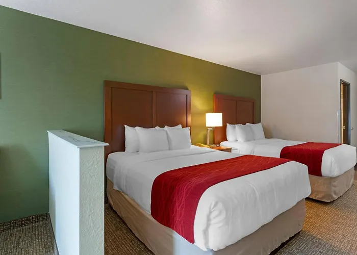 Comfort Inn & Suites Salem Northeast