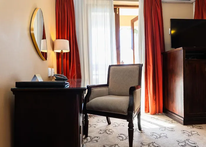 Premier Hotel Anta Boga