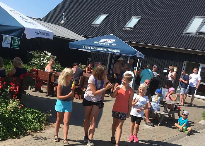 Vikaer Strand Camping & Cottages