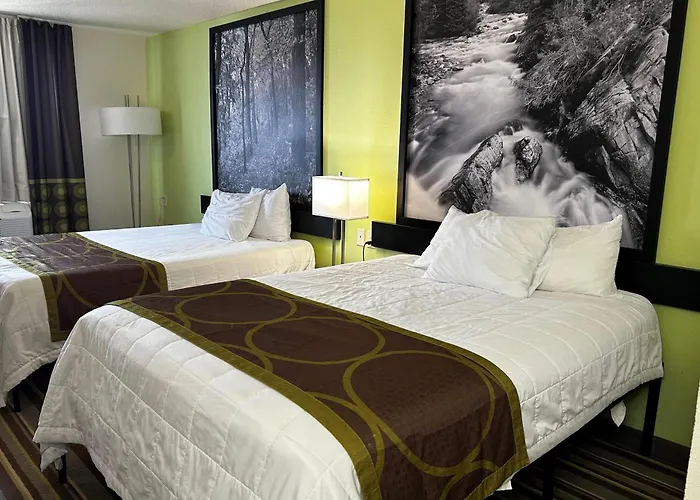 Super 8 By Wyndham Nebraska City