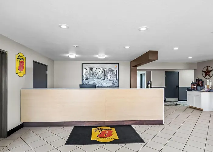 Super 8 By Wyndham Farmington