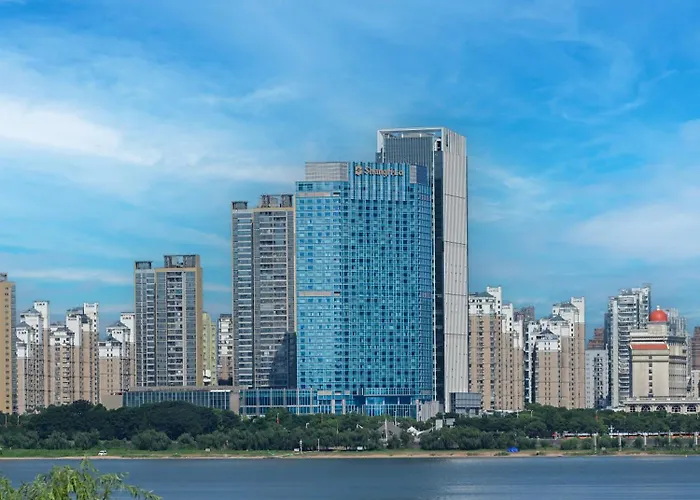 Shangri-La Nanchang丨adjacent To Pavilion Prince Teng Prime River View