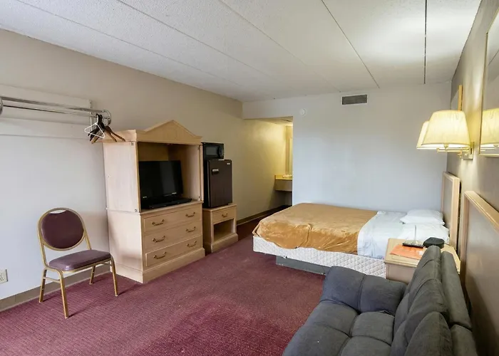 Lake Erie Lodge Oregon OH