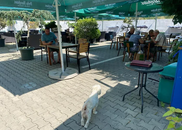 Hotel Ostrov