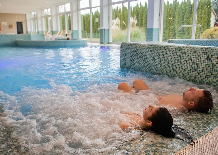 Ket Korona Konferencia Es Wellness Hotel