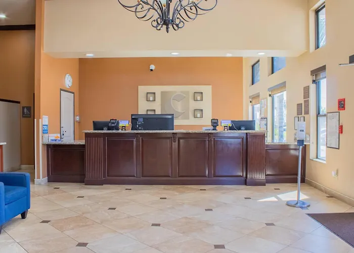 Comfort Inn & Suites San Bernardino