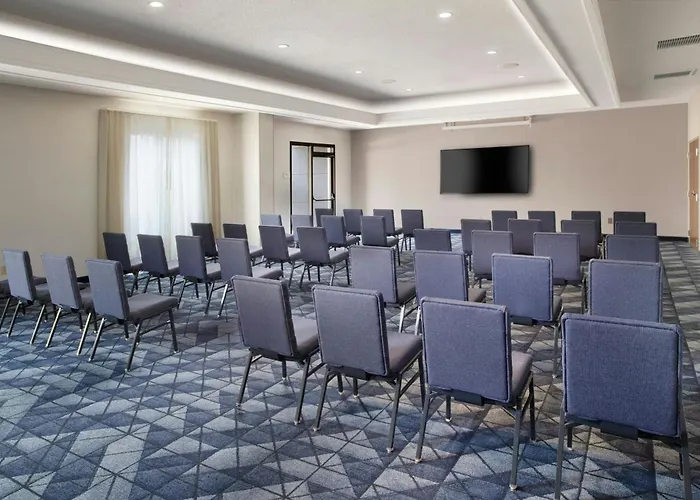 Courtyard By Marriott New Orleans Metairie