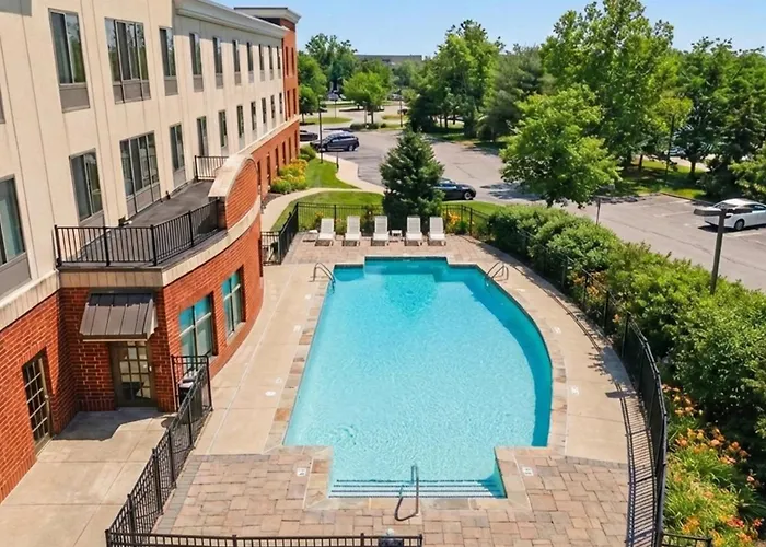 Holiday Inn Express & Suites Bethlehem Airport-Allentown Area