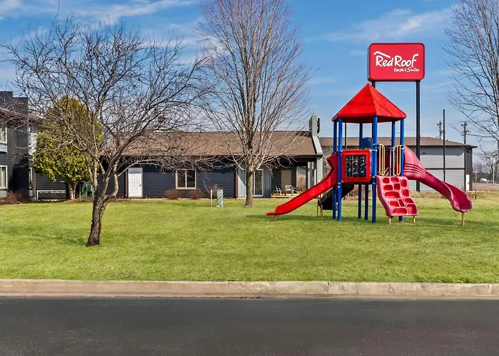 Red Roof Inn & Suites Tomah