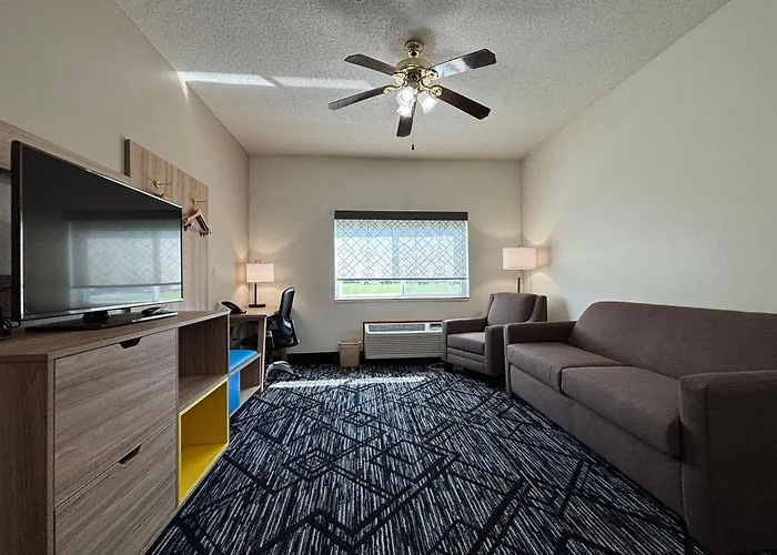 Baymont By Wyndham Decatur Il North