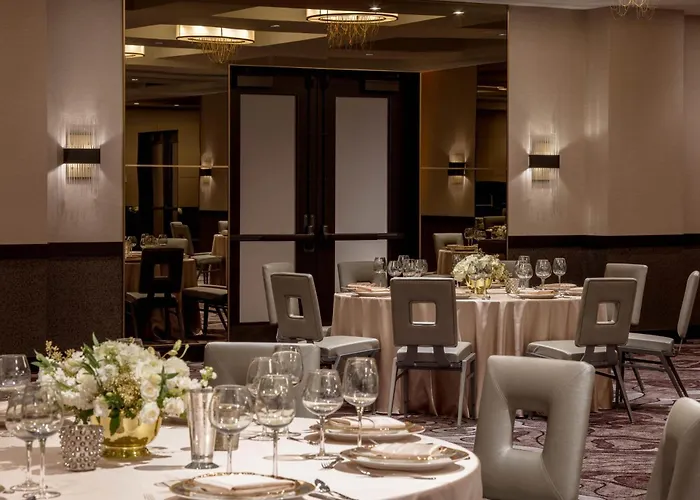 Embassy Suites By Hilton Minneapolis Downtown Hotel