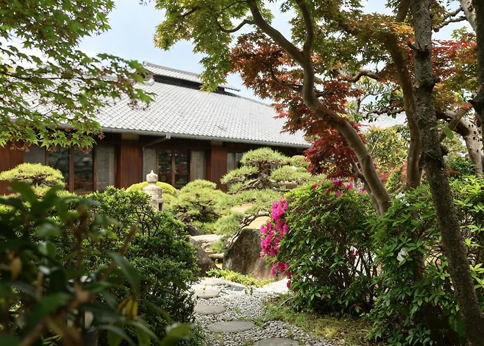 Kansai Airport Hotel Pine Villa