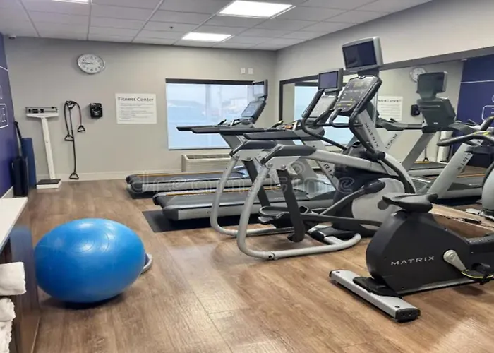 Holiday Inn Express Hotel & Suites Mount Pleasant By Ihg