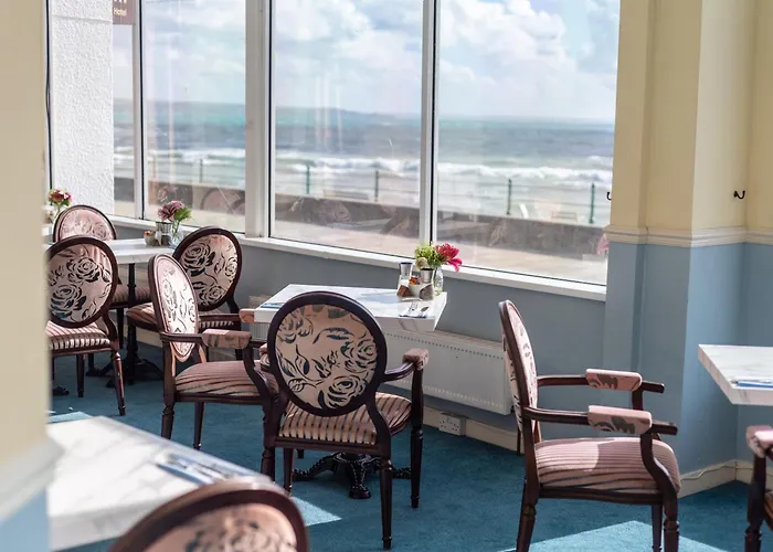 The Queens Hotel