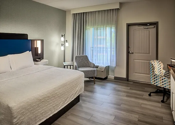 Hampton Inn Gatlinburg Historic Nature Trail, Tn
