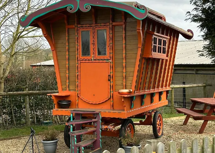 Stonehenge Campsite&Glamping