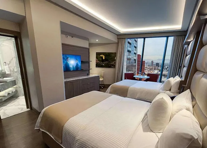 Safi Royal Luxury Metropolitan