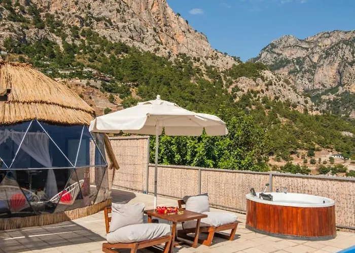 Kabak Freedom Deluxe Hotel