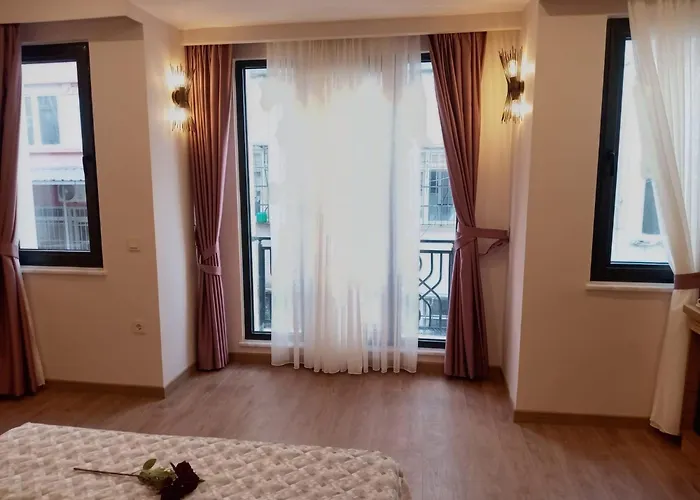 Vera Life Hotel