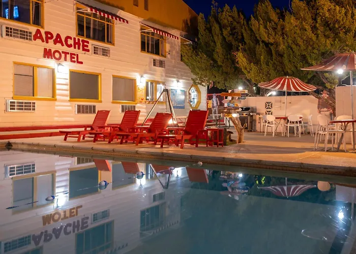 Apache Motel
