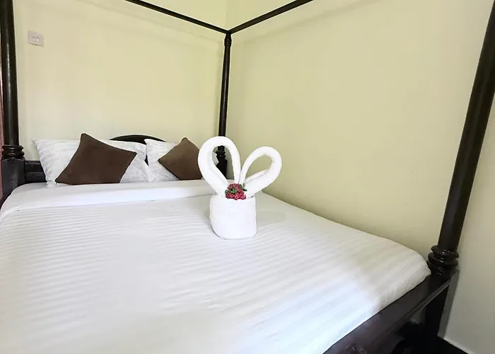 Cajanus Inn & Safaris