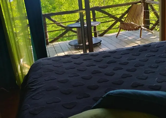 Cabane Perchee