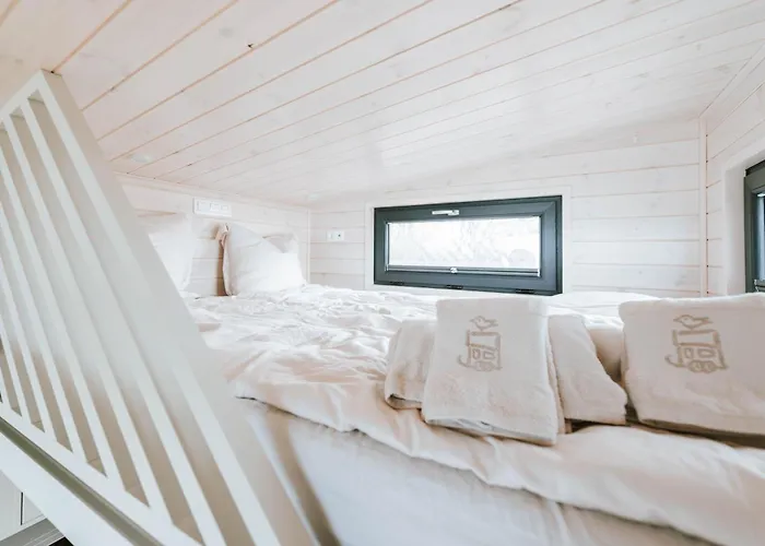Tiny Seaside Beach Escape - Loddenhoj