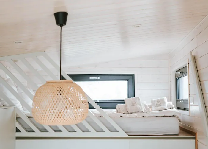 Tiny Seaside Beach Escape - Loddenhoj