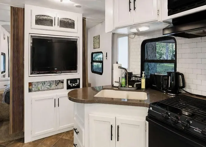 2-Bedroom Camper Trailer Cottage #3