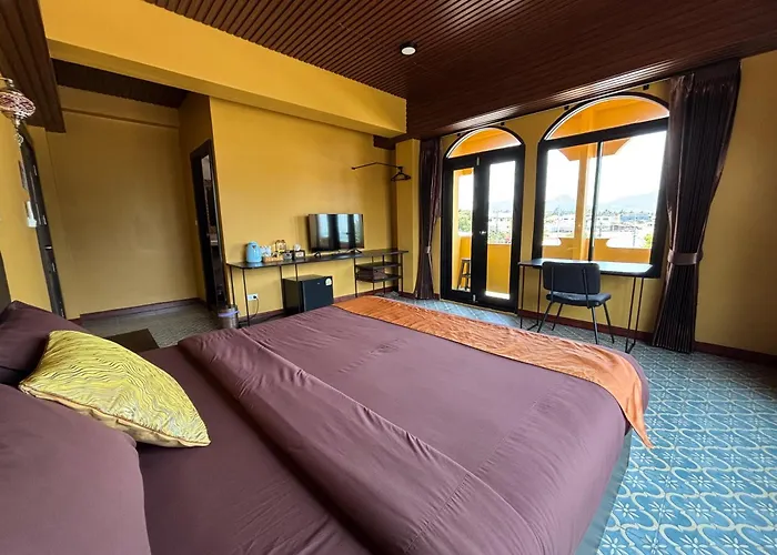 Phoenix Room