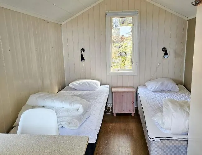 Ekenaes Camping & Gaesthamn