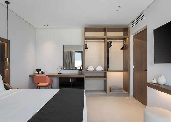 Avant Blue Boutique Hotel