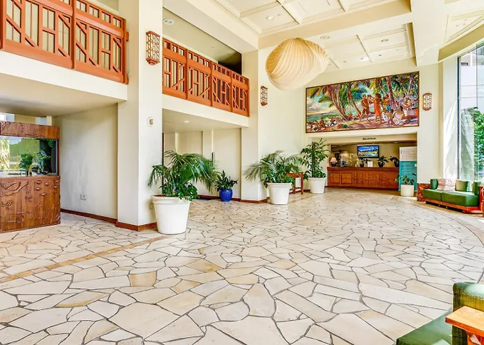 Kaanapali Ocean View Condo W Pool & Beach