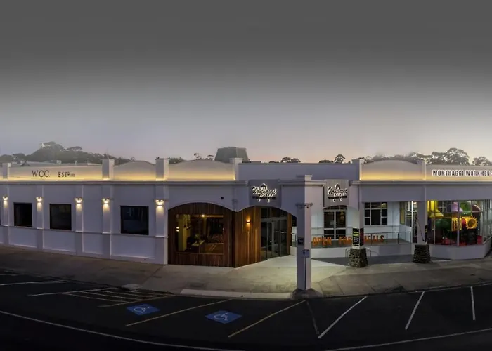 Mj Mcmahon Motel