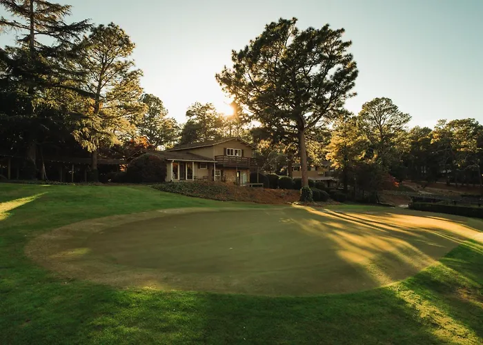 Pine Needles Lodge & Golf Club