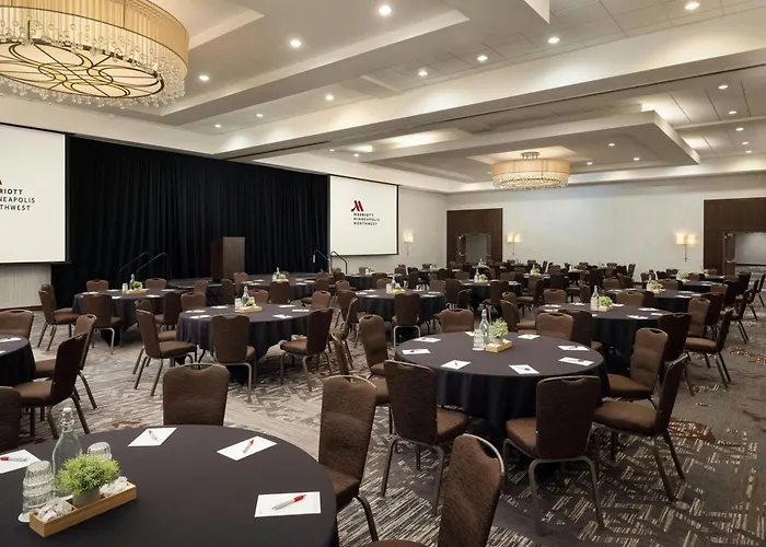 Minneapolis Marriott Northwest Hotel & Conference Center