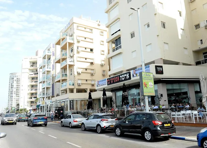 חופים מול הים