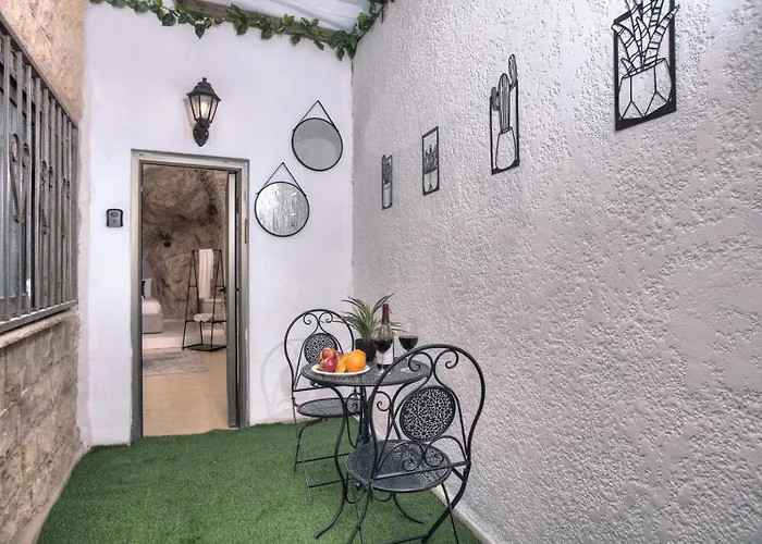 סוויטות בראשית מבית "צפת נופש" רשת הצימרים בצפת העתיקה - Beresheet Suites From "Safed Nofesh"