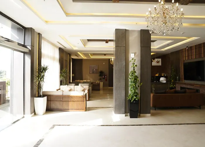 Eva In Hotel Maysan Hotel Company