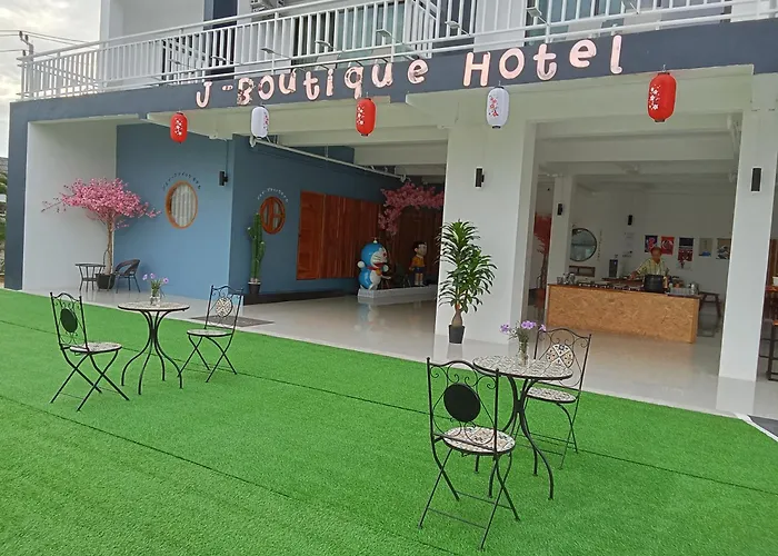 J-Boutique Hotel เจ-บูทีค โฮเทล