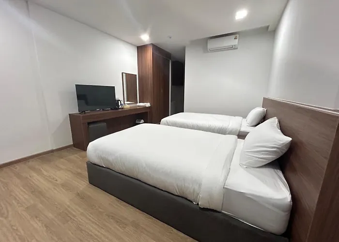 J&P Hotel Sriracha